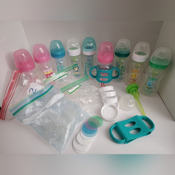 Dr. Brown's Other - Dr Brown 9 9oz Anti Colic Bottles And Accessories